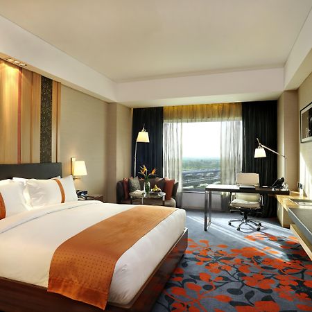 Holiday Inn New Delhi Mayur Vihar Noida By Ihg Номер фото A room at the hotel
