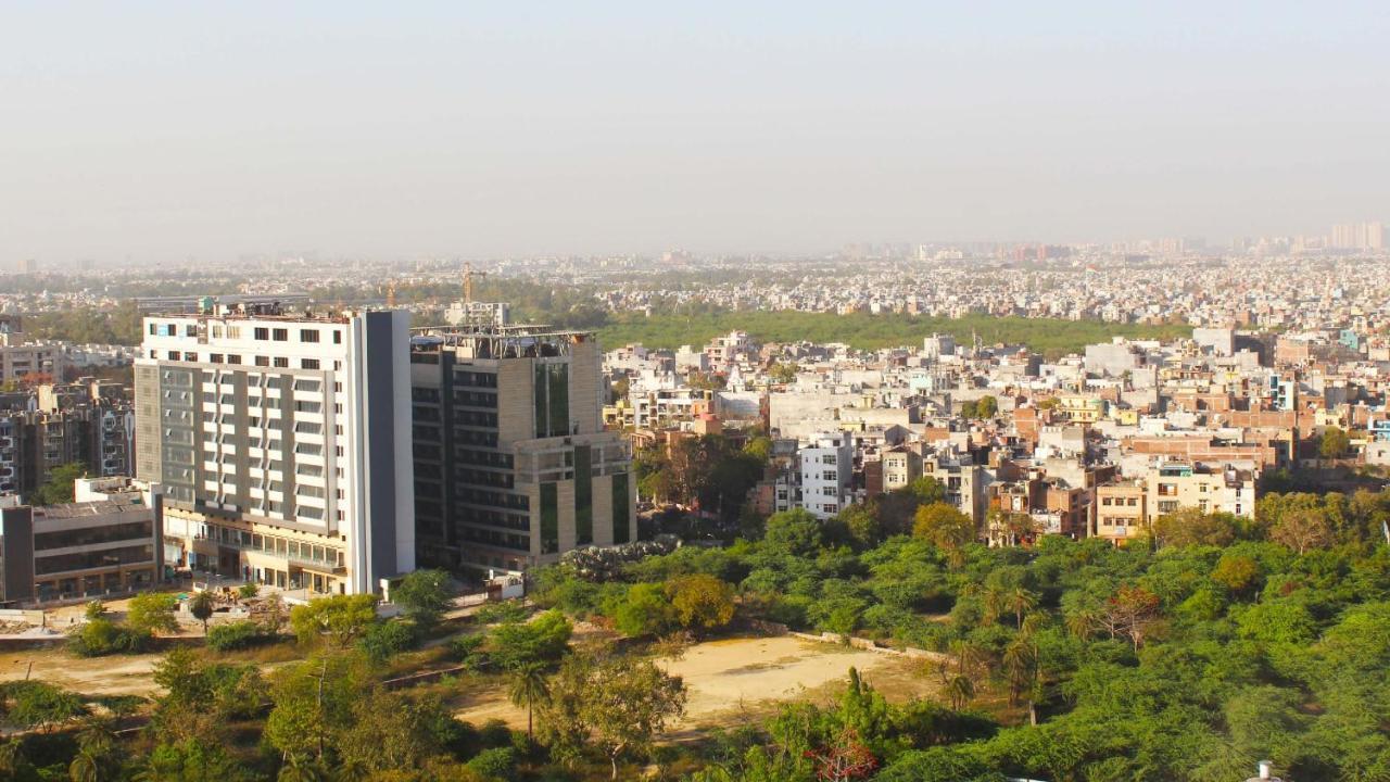 Holiday Inn New Delhi Mayur Vihar Noida By Ihg Екстер'єр фото View of Noida