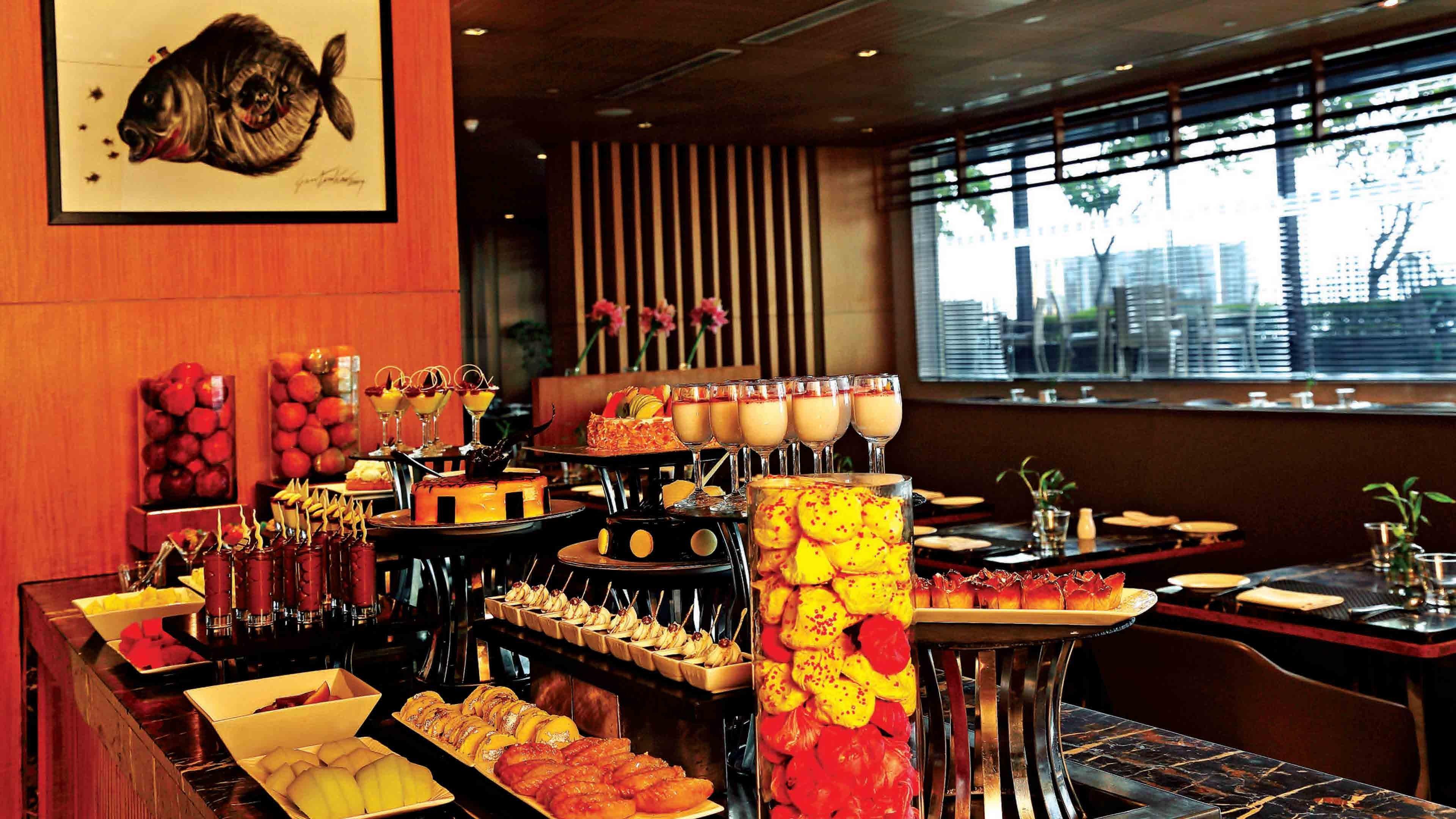 Holiday Inn New Delhi Mayur Vihar Noida By Ihg Екстер'єр фото A buffet at a hotel