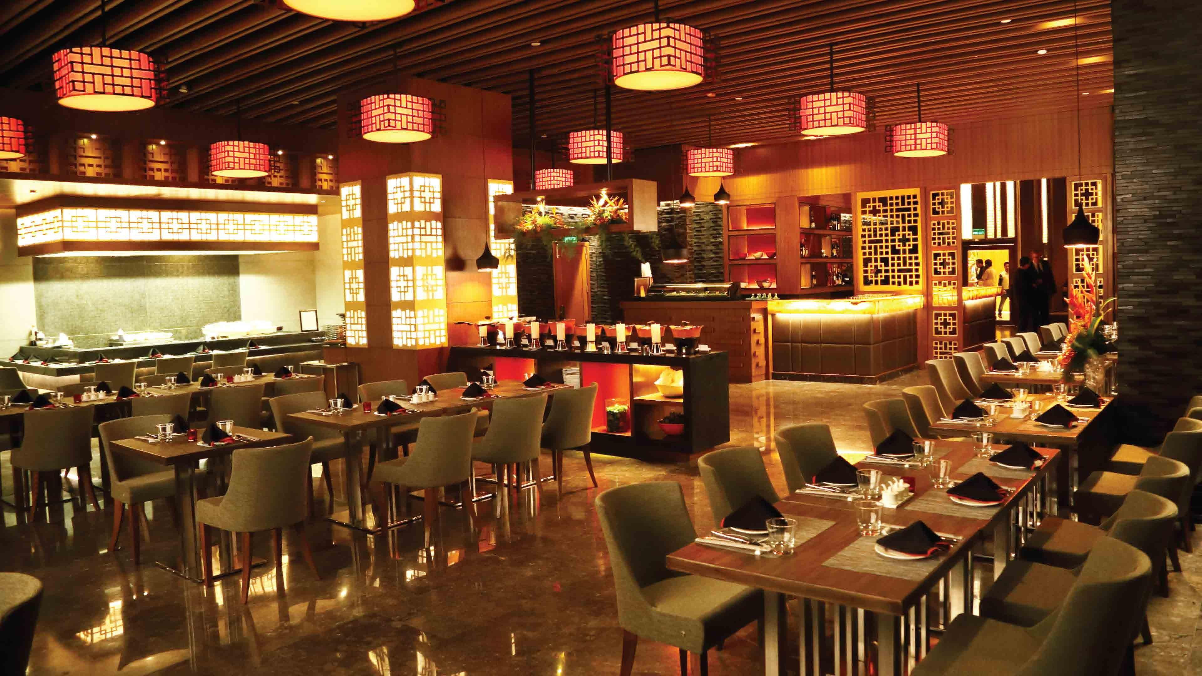Holiday Inn New Delhi Mayur Vihar Noida By Ihg Екстер'єр фото The interior of the restaurant